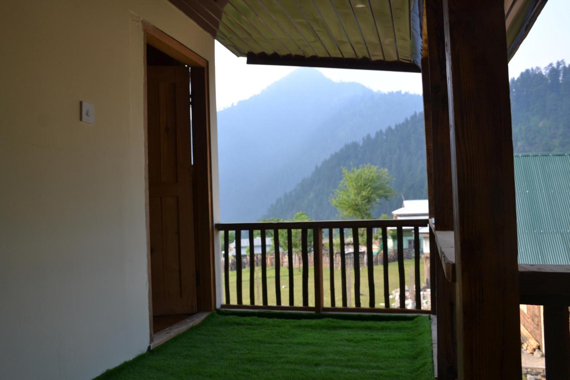 West End Lodges Neelum Exterior foto