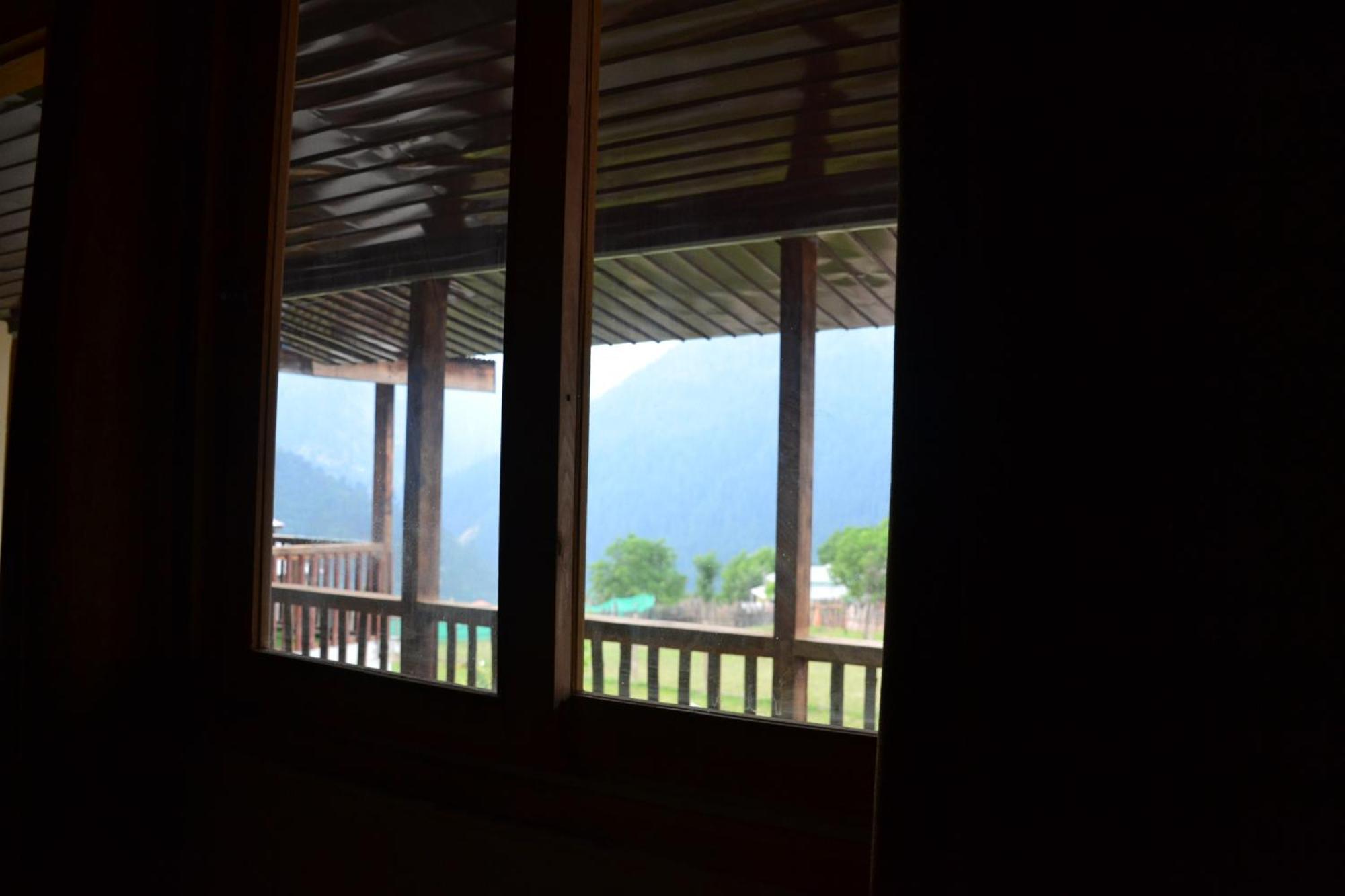 West End Lodges Neelum Exterior foto